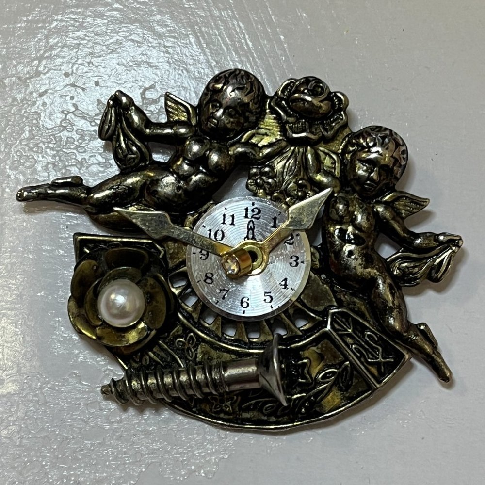 Brooch/Pin/Pendant - Picture 9 of 16